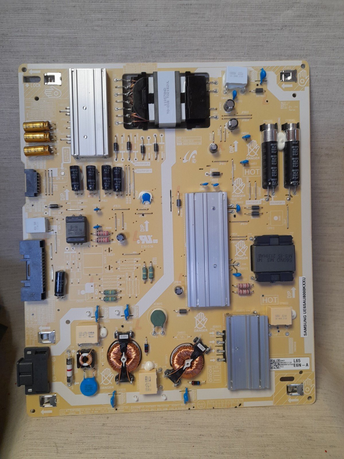 SAMSUNG UE65AU8000KXXU POWER SUPPLY BOARD BN44-01111A