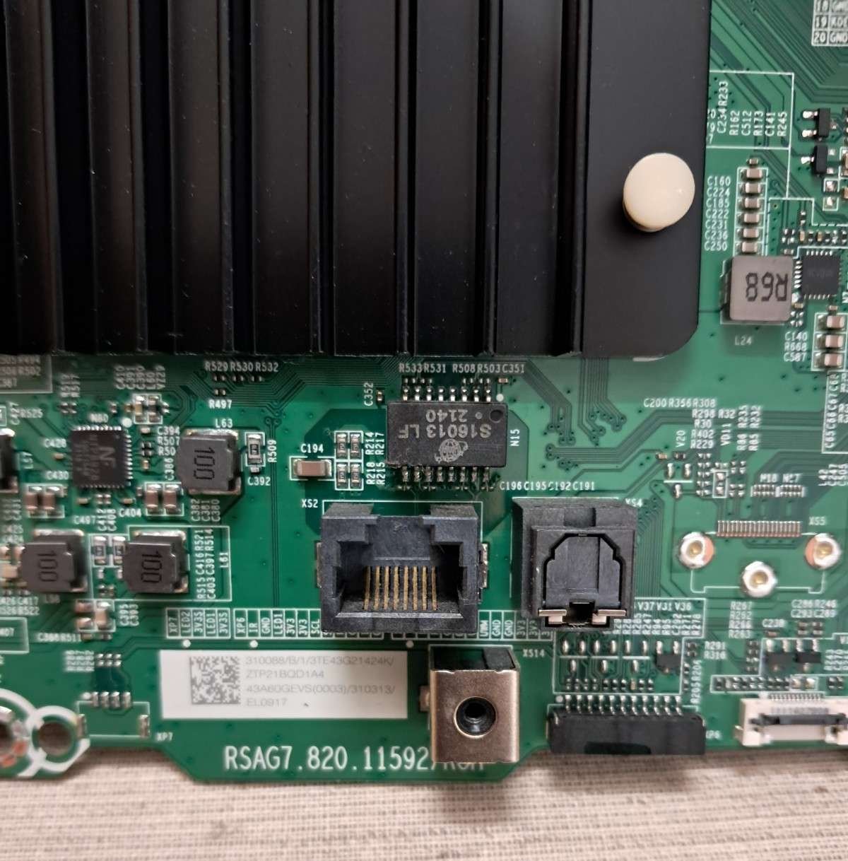 HISENSE 43A7GQTUK MAIN BOARD RSAG7.820.11592R0H - Image 2