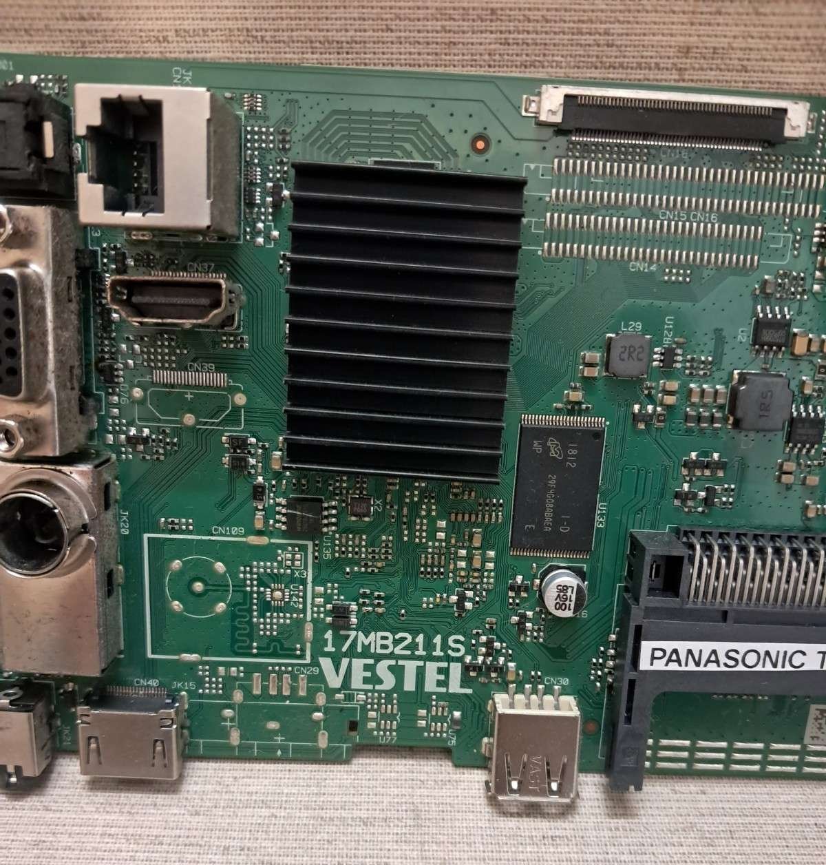 PANASONIC TX-49FS352B MAIN BOARD 17MB211S - Image 2