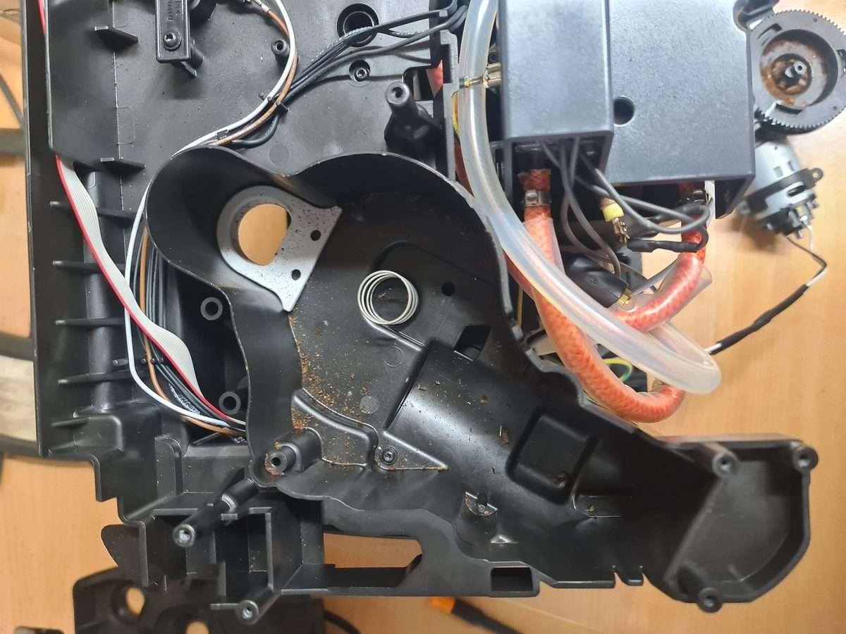 Gaggia Cadorna grinder gear wheel coffee buildup