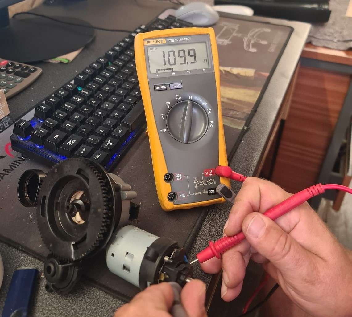 Gaggia Cadorna grinder motor resistance test 109.9 ohm